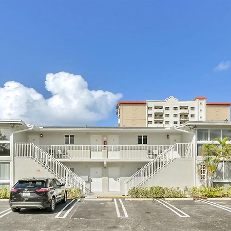 Bright Pompano Beach With Pool Access ภายนอก รูปภาพ