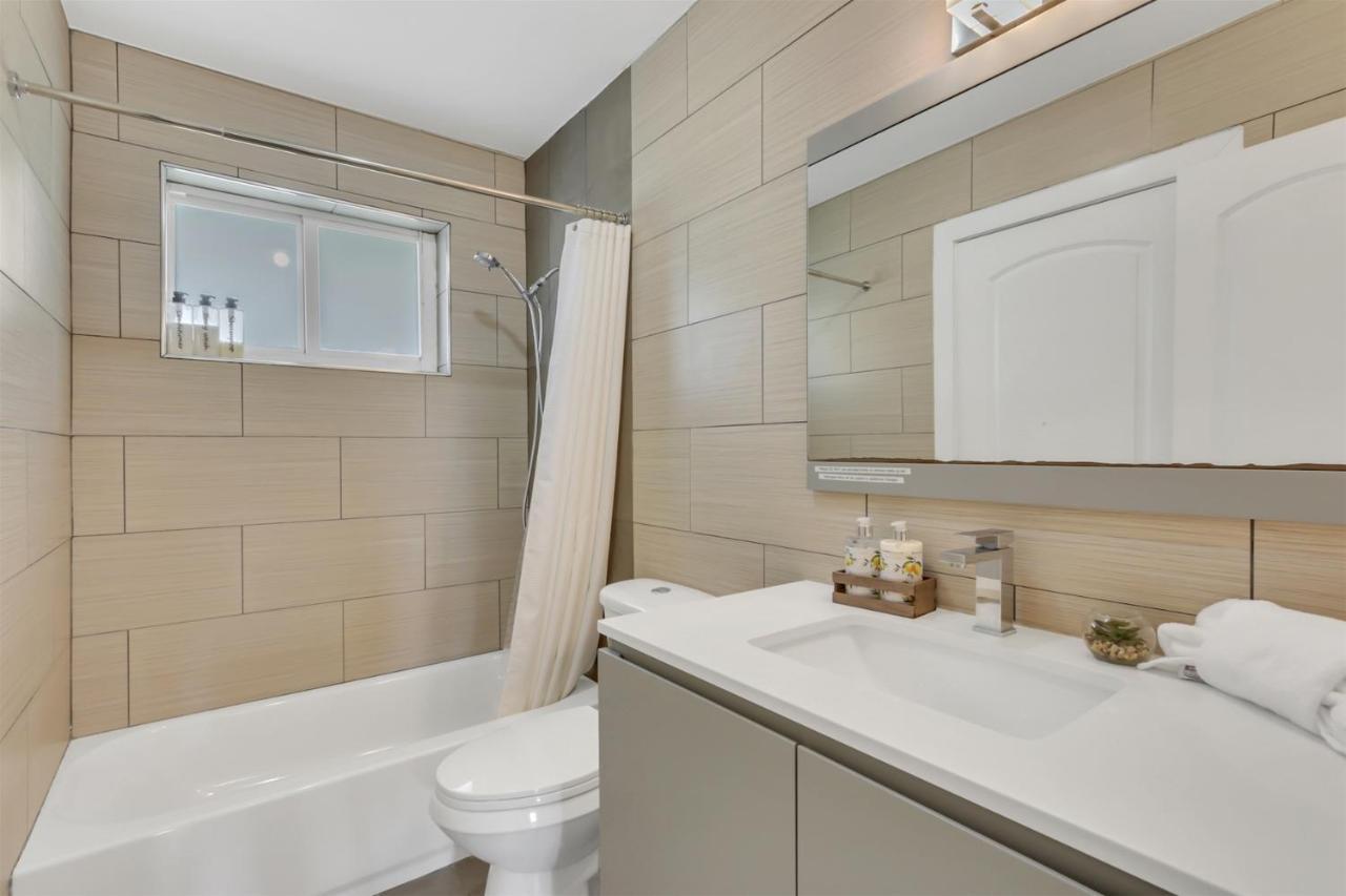 Bright Pompano Beach With Pool Access ภายนอก รูปภาพ